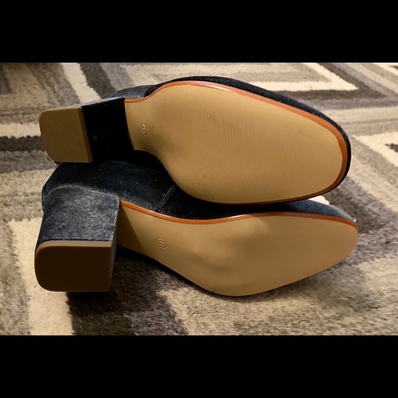 Ann Taylor Light Blue Velvet Booties 11M - Picture 4 of 4